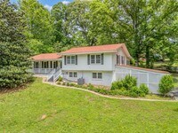 Building Photo - 83 Summit Ridge Cir SE