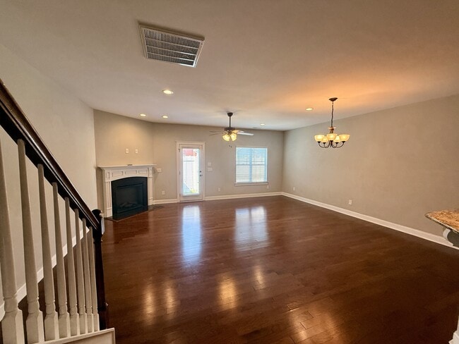 Building Photo - 1808 Fox Den Way
