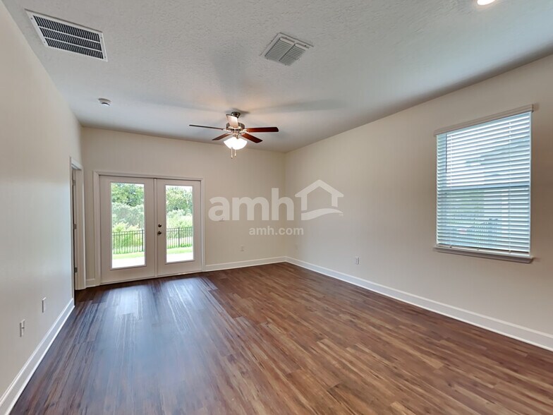Building Photo - 1130 Walden Pond Dr