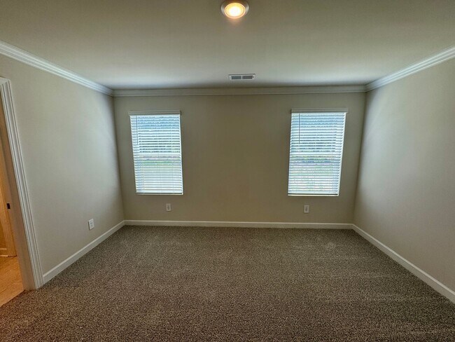 Building Photo - 3BR/2.5BA Townhouse in Monroe