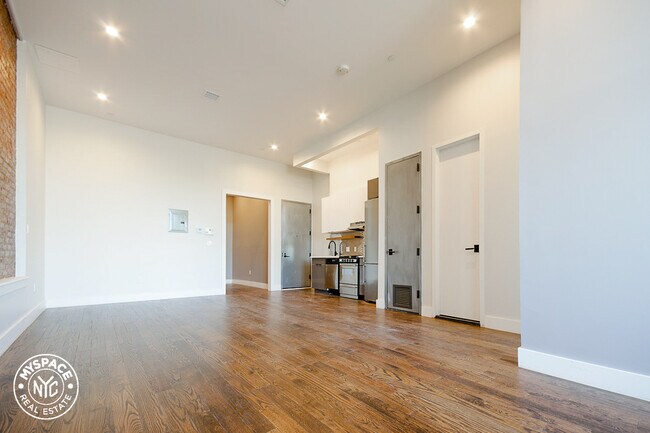 Building Photo - 60-15 Myrtle Ave