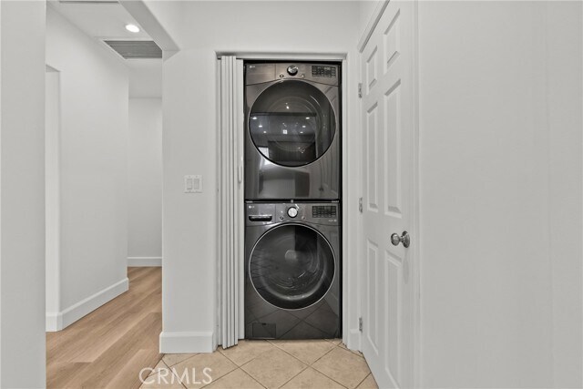 Building Photo - 5110 Petit Ave