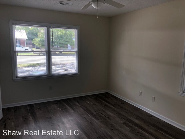 Building Photo - 2 br, 2 bath House - 363 Lullwater Drive