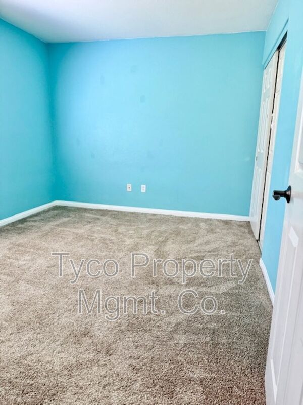 Building Photo - 5215 Sandbar Cove Way