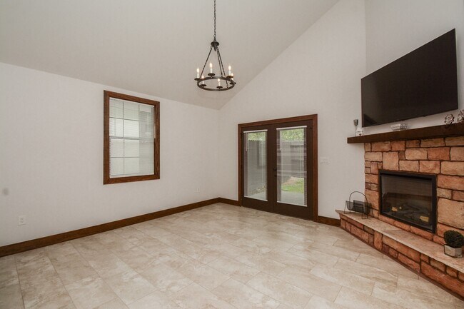 Building Photo - 29529 Turnbury Village Dr