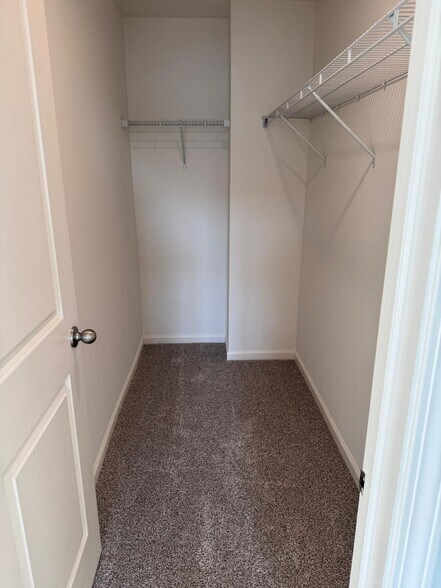 Building Photo - 2263 Glacier St