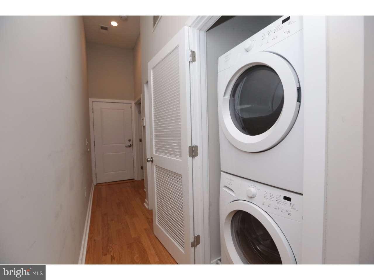 Building Photo - 2006 Walnut St