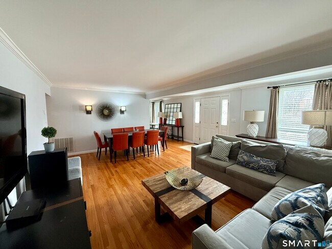 Building Photo - 65 Terrace Ave