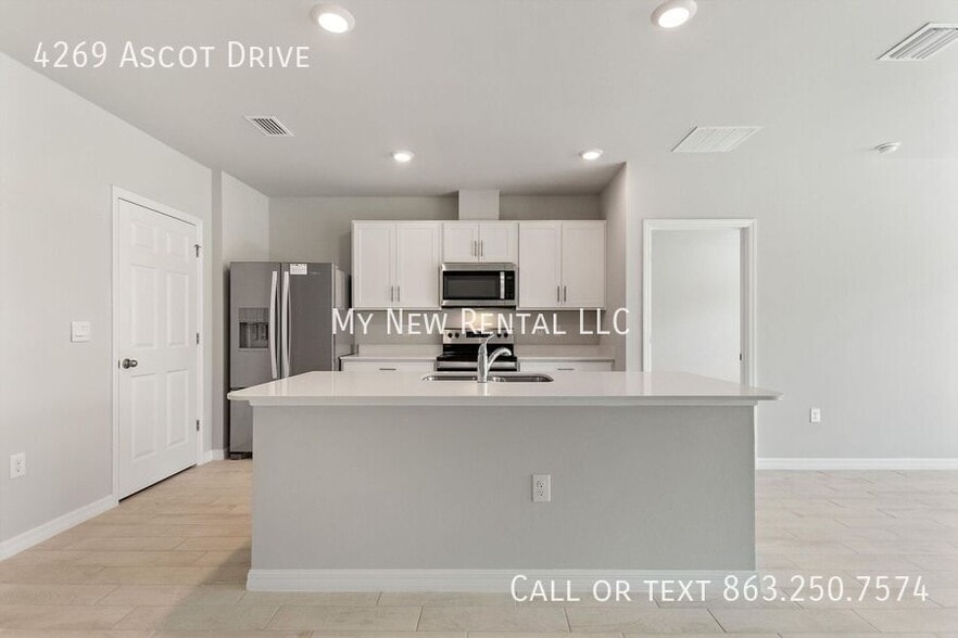 Building Photo - 4269 Ascot Dr