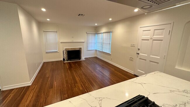 Building Photo - 1201 S Palm Ave