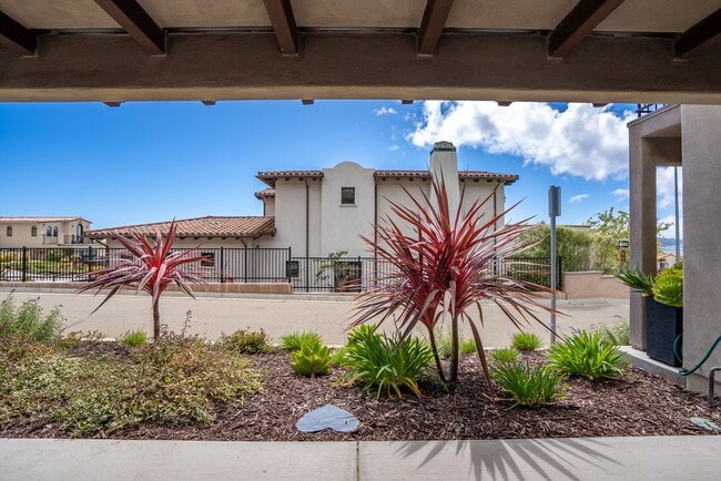 Building Photo - This Sunset Beach Estates Townhome will ha...