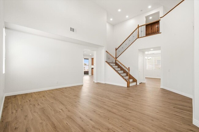 Building Photo - 37559 Durwent Dr