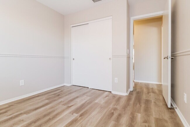 Building Photo - 7311 W Cordes Rd