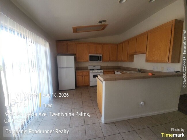 Building Photo - 5499 Mariposa Ave
