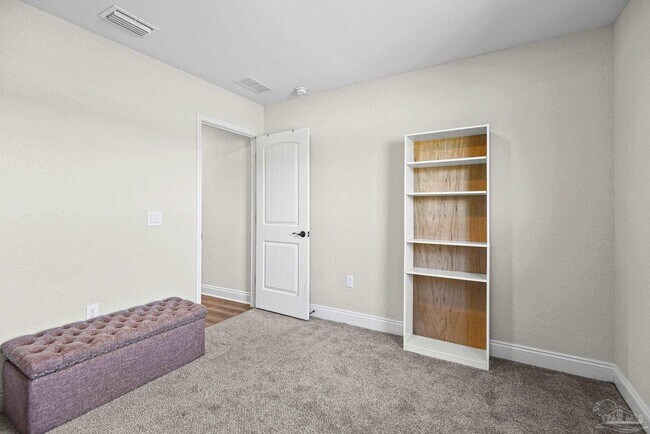 Building Photo - 7911 Twin Lake Dr