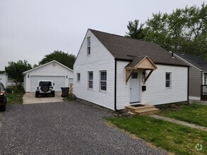 Building Photo - 141 W Lane Ave