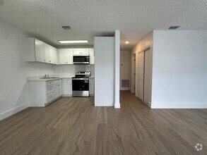 Building Photo - 6032 SW 25th St