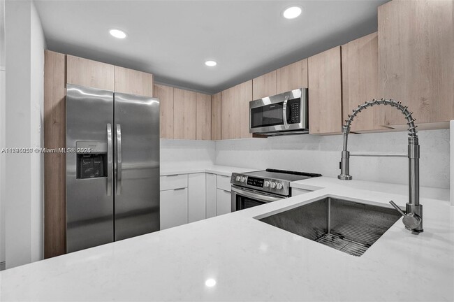 Building Photo - 11225 SW 88th St