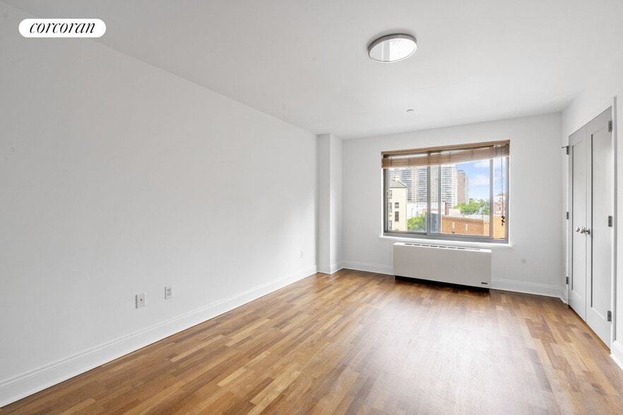 Building Photo - 721 Flushing Ave