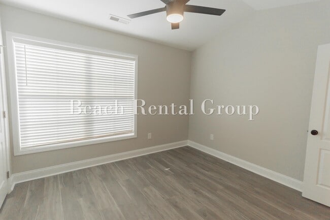 Building Photo - 773 Moen Pl