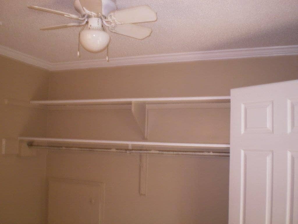 Building Photo - 510 E Gillespie St