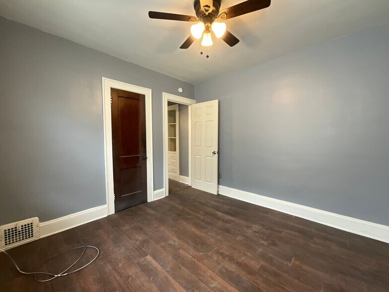 Building Photo - 14014 Edgewood Ave