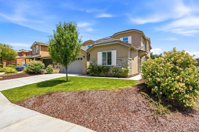 Building Photo - Highly Sought-After Next Gen Home with Private Downstairs Suite in Gated Valencia Community