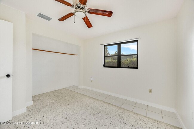 Building Photo - 155 Melbourne Ave