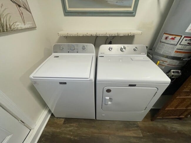 Building Photo - 2103 Starburst Ln