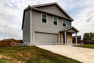 Building Photo - 2847 Elion Dr