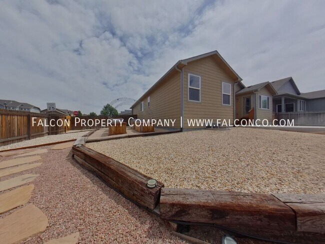 Building Photo - 6101 San Mateo Dr