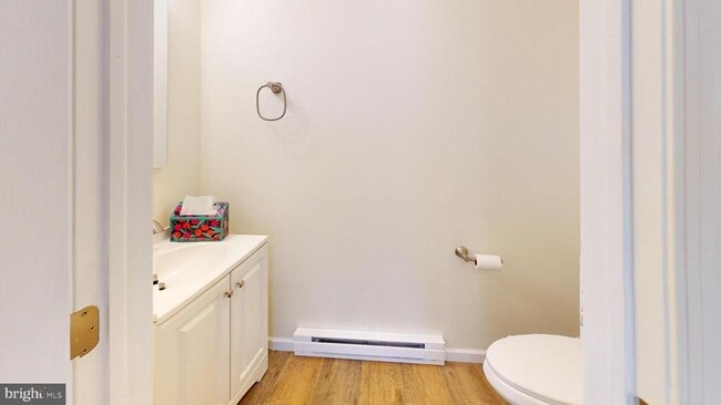 Building Photo - 824 Kintner Rd