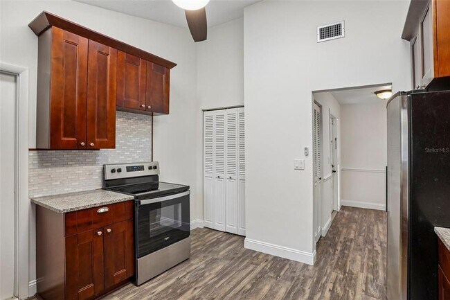 Building Photo - 325 Timberline Trail