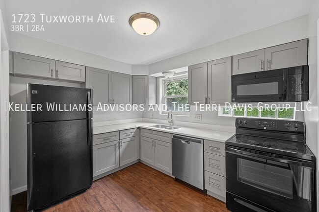 Building Photo - 1723 Tuxworth Ave
