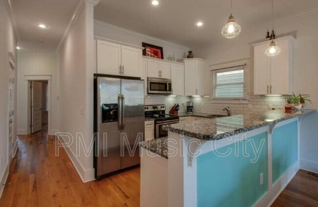 Building Photo - 1329A Meridian St