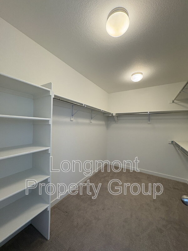 Building Photo - 3518 Sawtooth St