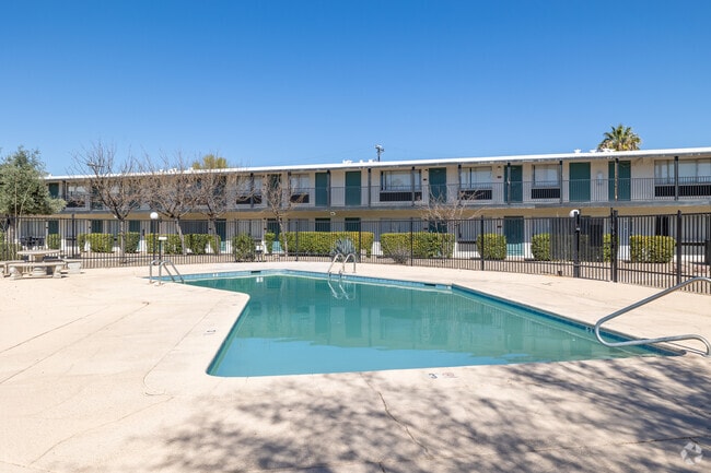 Building Photo - The Axis - Tucson Apartments