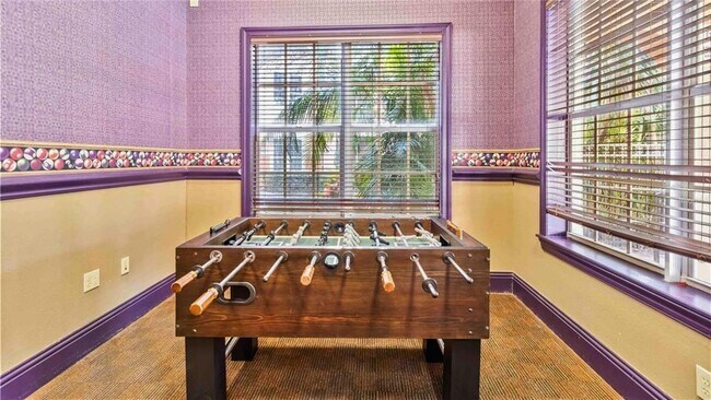 Building Photo - 4122 Central Sarasota Pkwy