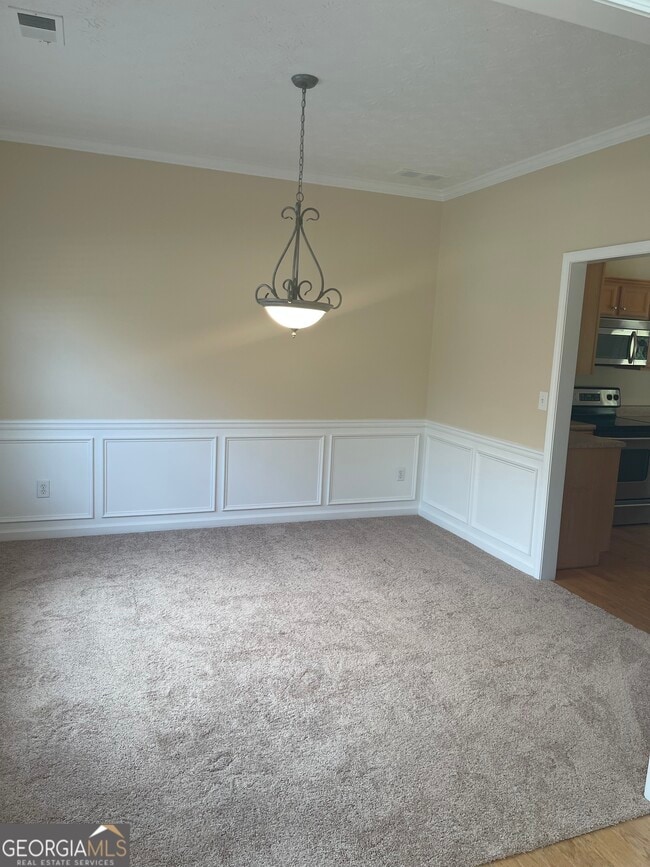 Building Photo - 2645 Santa Fe Ct SE