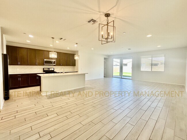 Building Photo - 7201 S Via Gaucho Viejo