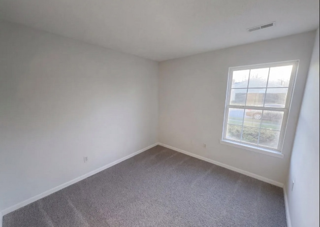 Building Photo - 6654 Hazelhatch Dr