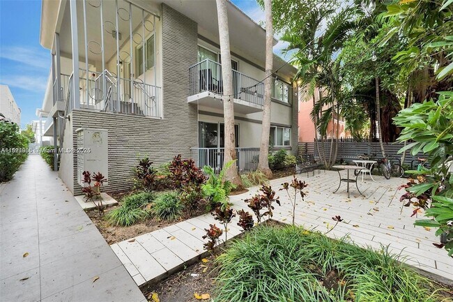 Building Photo - 740 Meridian Ave