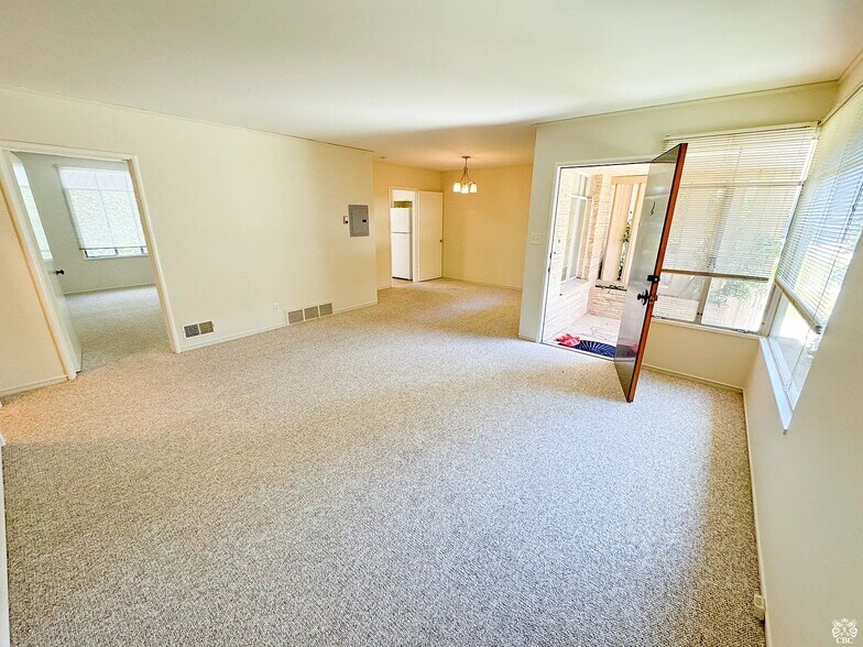 Building Photo - 24 Baytree Way