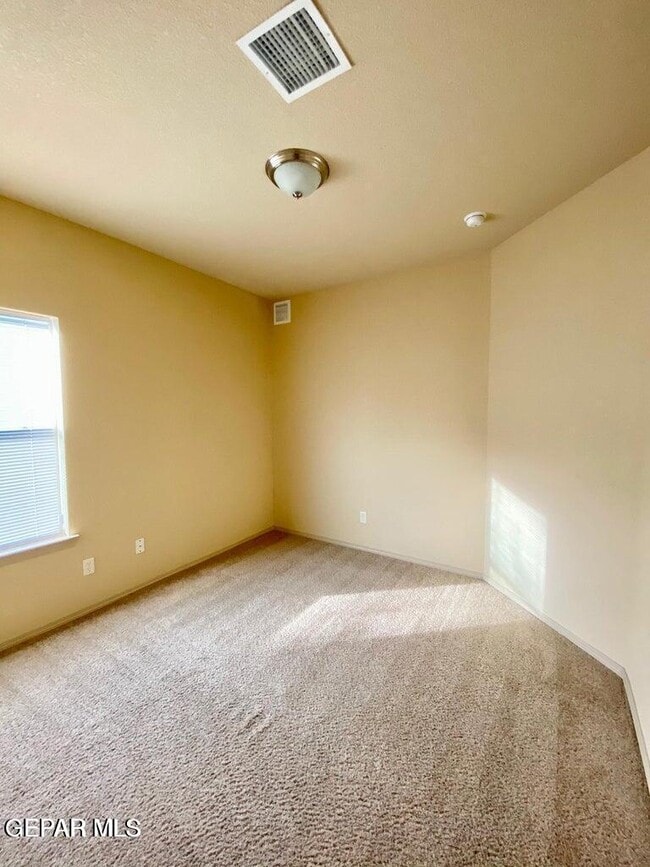 Building Photo - 14277 Desert Sky Dr