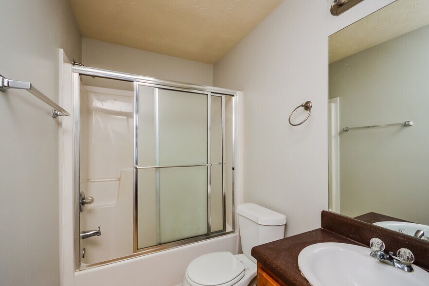 Building Photo - 9111 Jefferson Village Dr SW