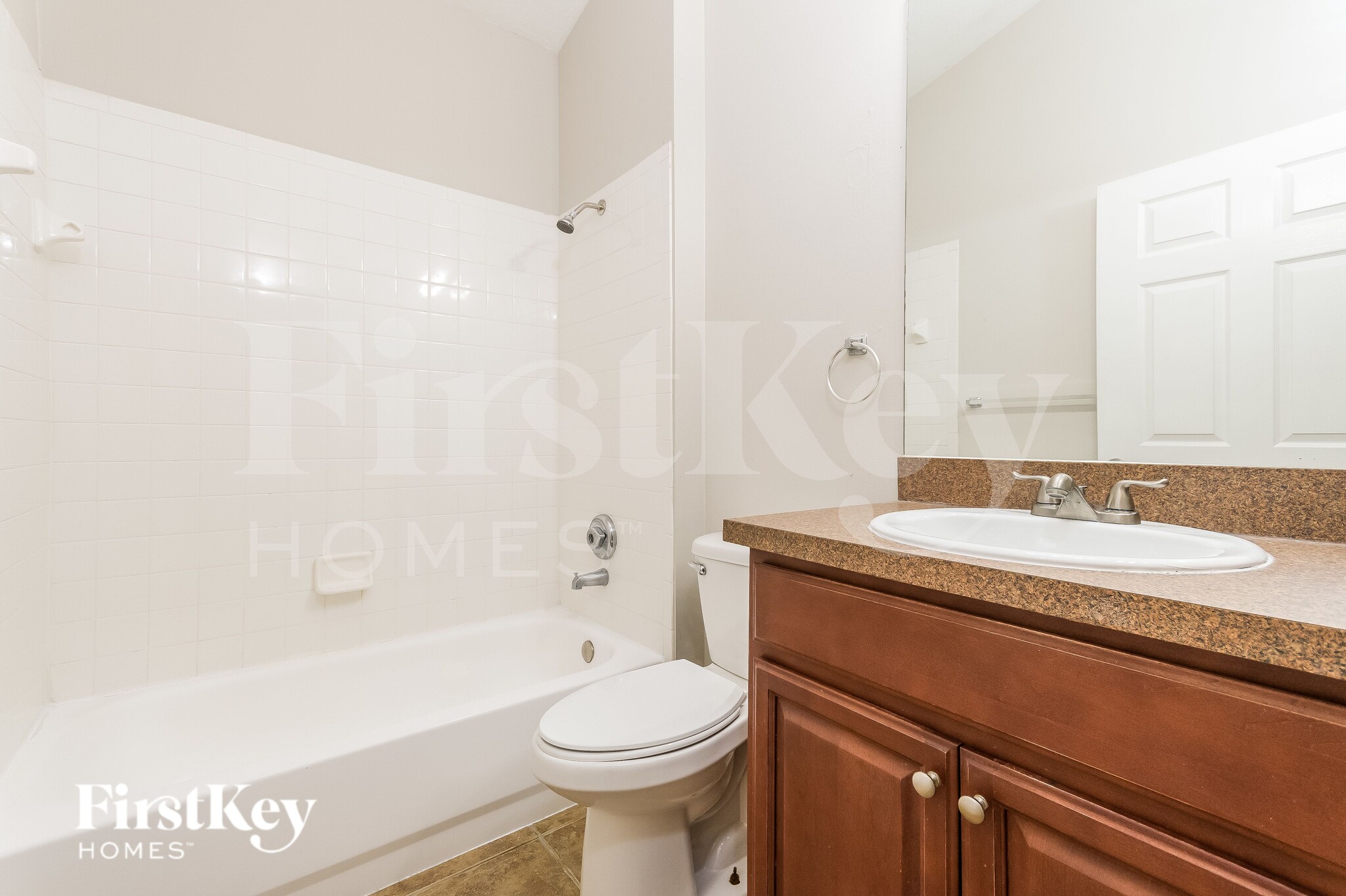 Building Photo - 6556 Viewpoint Ct