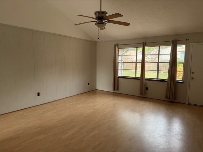 Building Photo - 9202 Carvel Ln