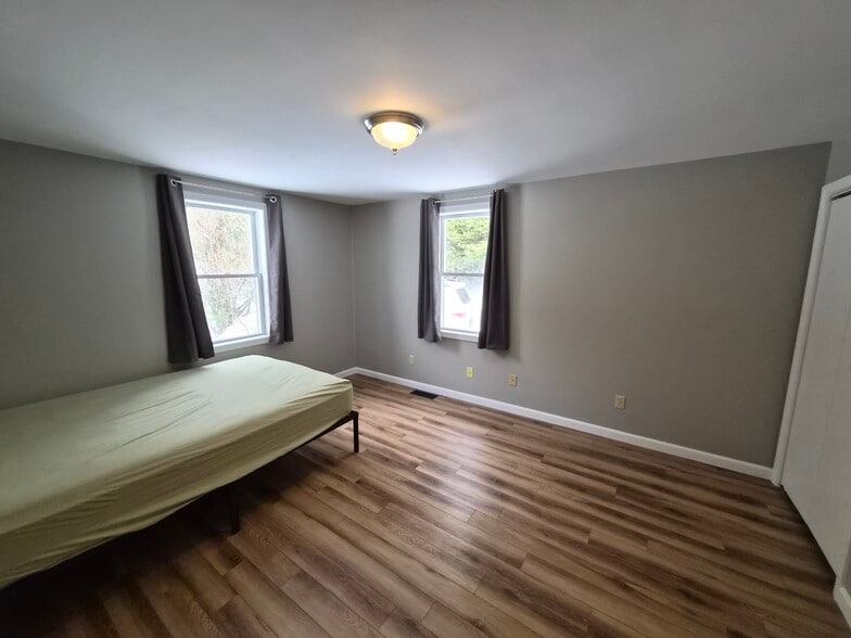 Building Photo - 2288 S Wheelock Rd