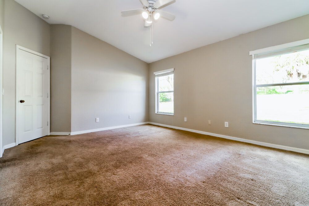 Building Photo - 11921 Autumn Creek Dr