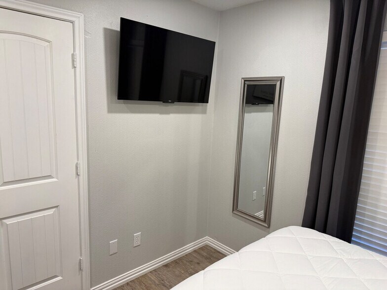 Building Photo - 3129 Autumn Run Dr